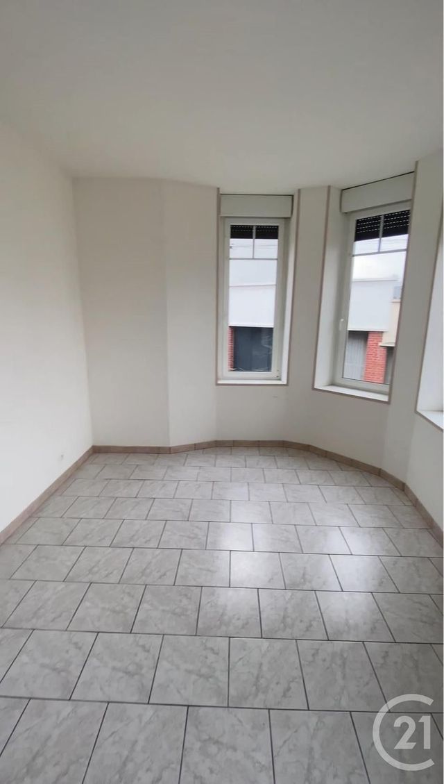Appartement F4 à louer - 4 pièces - 80.0 m2 - PERONNE - 80 - PICARDIE - Century 21 Les Remparts