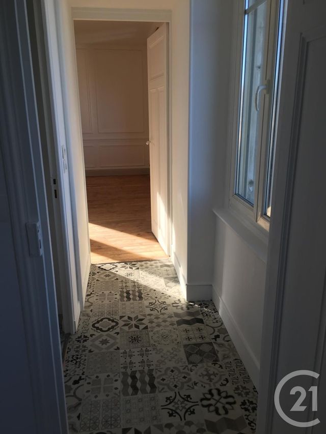 Appartement F3 à louer - 3 pièces - 88.49 m2 - PERONNE - 80 - PICARDIE - Century 21 Les Remparts