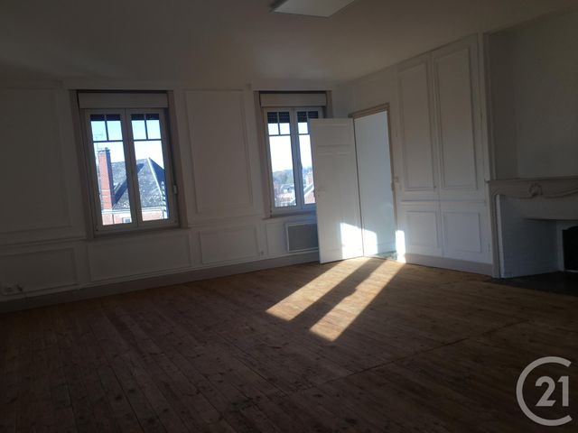 Appartement F3 à louer - 3 pièces - 88.49 m2 - PERONNE - 80 - PICARDIE - Century 21 Les Remparts