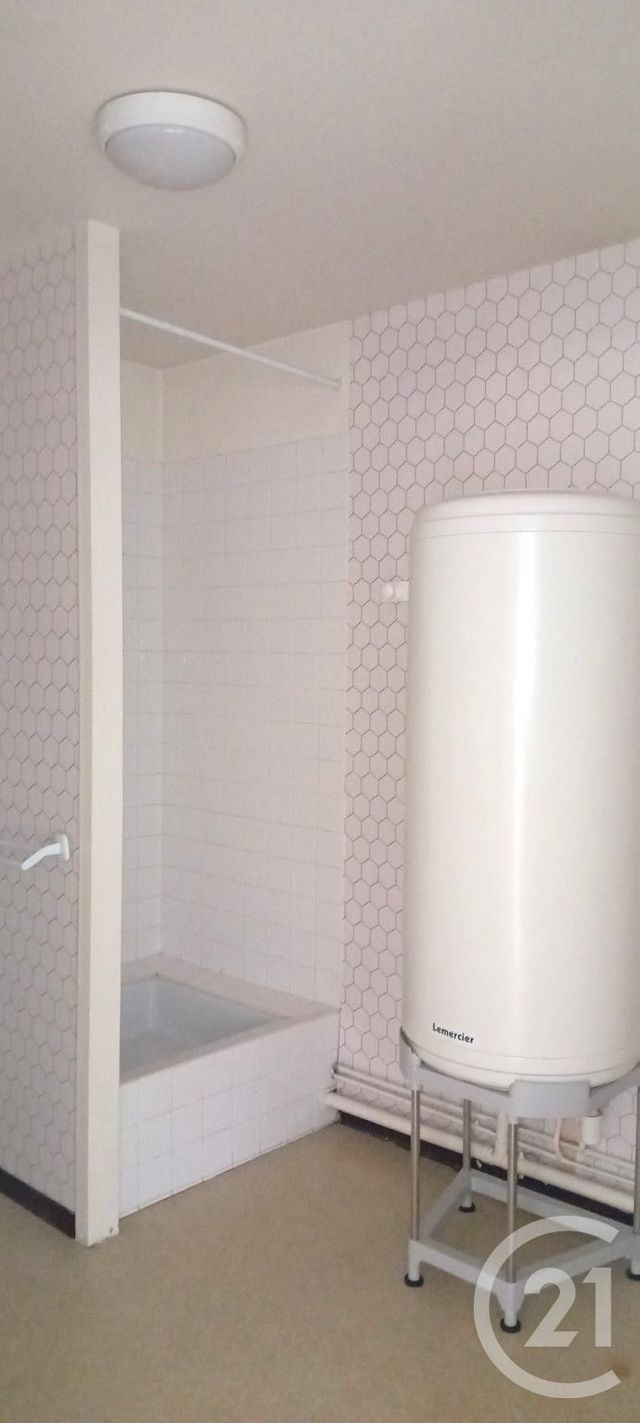 Appartement F2 à vendre - 2 pièces - 51.59 m2 - AMIENS - 80 - PICARDIE - Century 21 Les Remparts