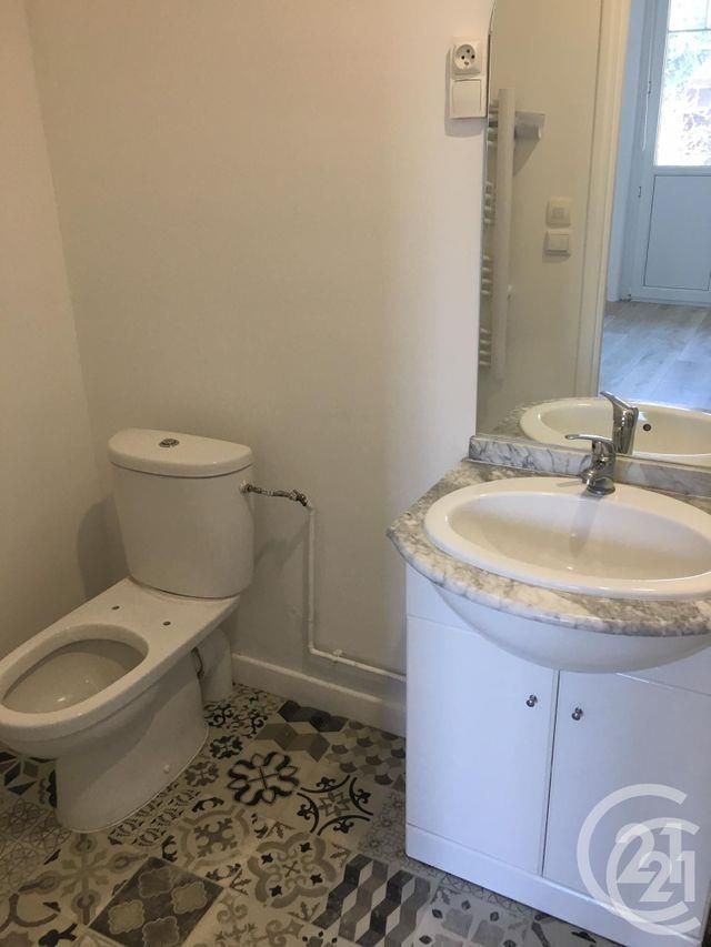 Appartement F2 à louer - 2 pièces - 38.0 m2 - PERONNE - 80 - PICARDIE - Century 21 Les Remparts