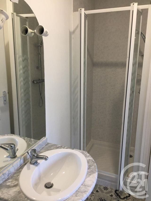 Appartement F2 à louer - 2 pièces - 38.0 m2 - PERONNE - 80 - PICARDIE - Century 21 Les Remparts