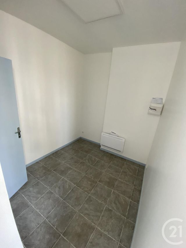 Appartement Studette à louer - 1 pièce - 12.0 m2 - PERONNE - 80 - PICARDIE - Century 21 Les Remparts