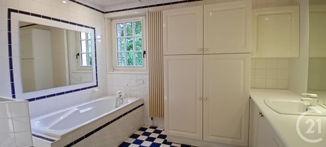 maison à vendre - 10 pièces - 246.0 m2 - ESTREES DENIECOURT - 80 - PICARDIE - Century 21 Les Remparts